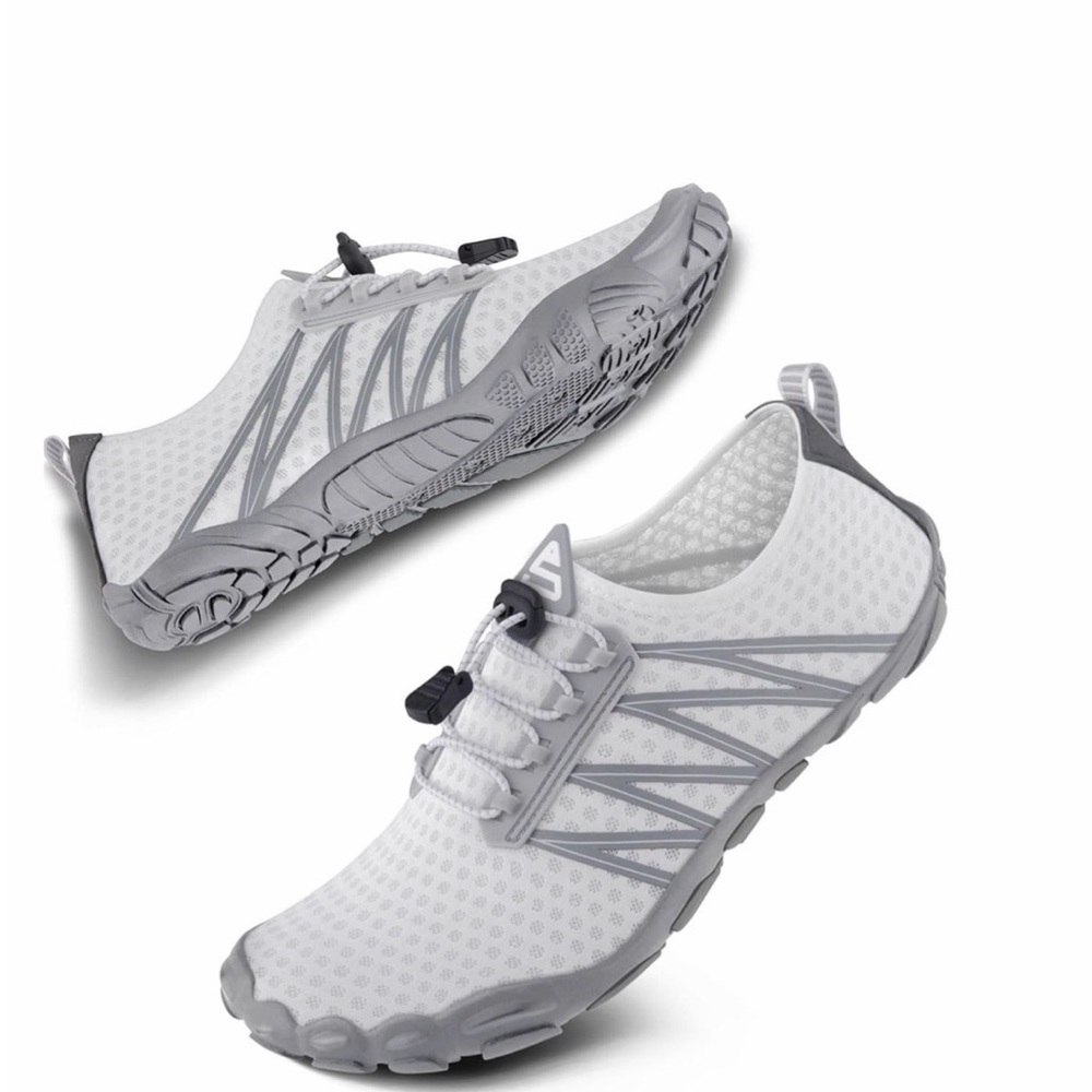New Seekway water shoes size 37 White Gray No Box Swim Sea Ocean Safety